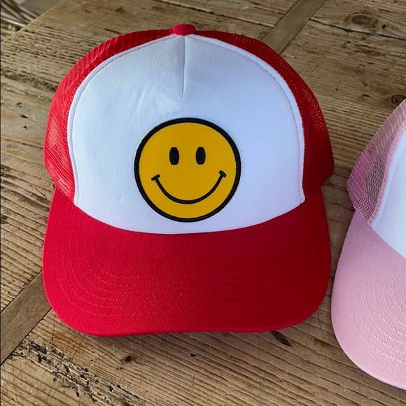 Happy face Trucker Hat NEW - Picture 17 of 17